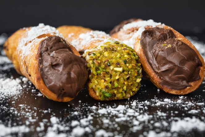 Sicilian Cannoli